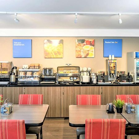 Comfort Inn South Shore Boucherville Exterior photo