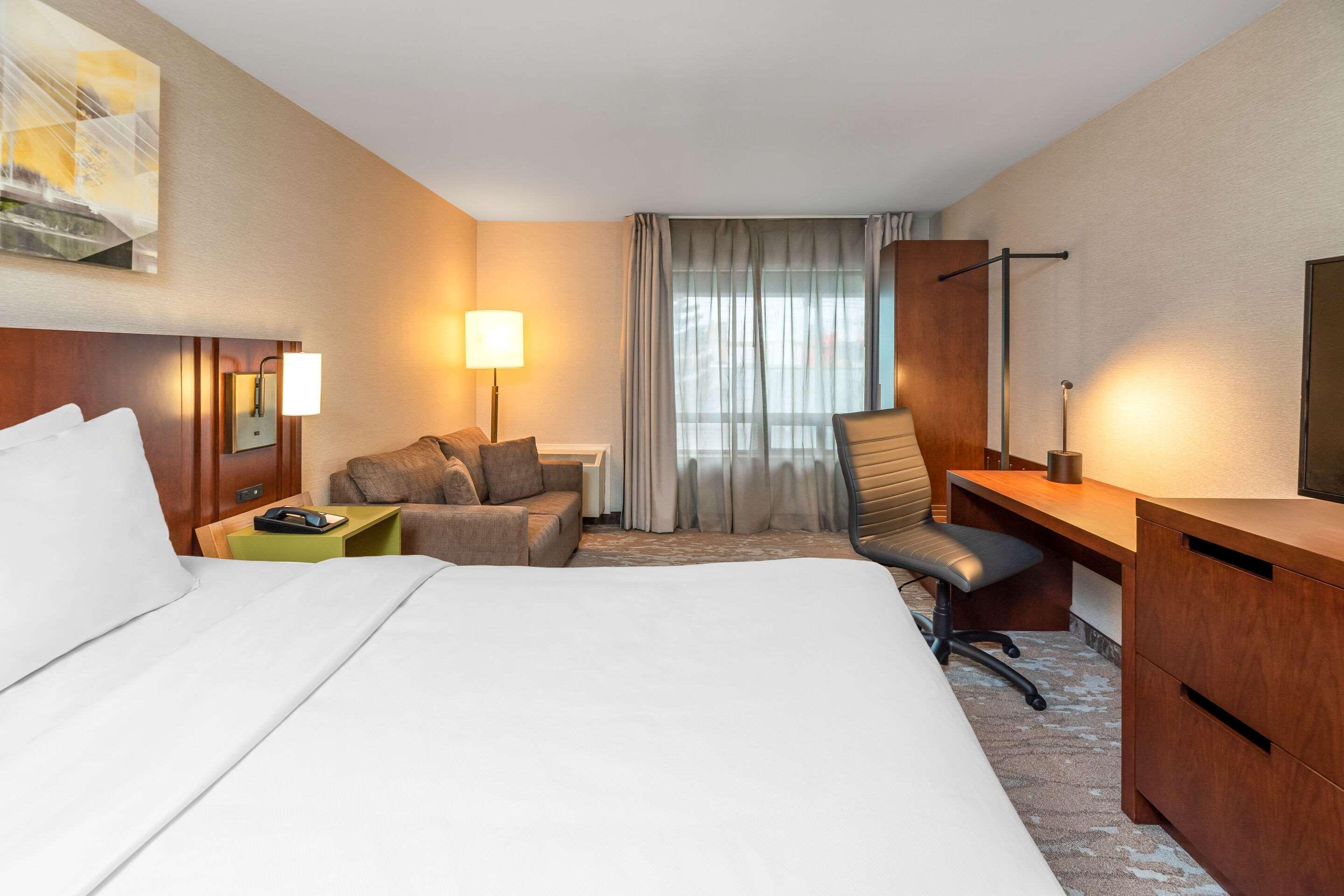 Comfort Inn South Shore Boucherville Exterior photo