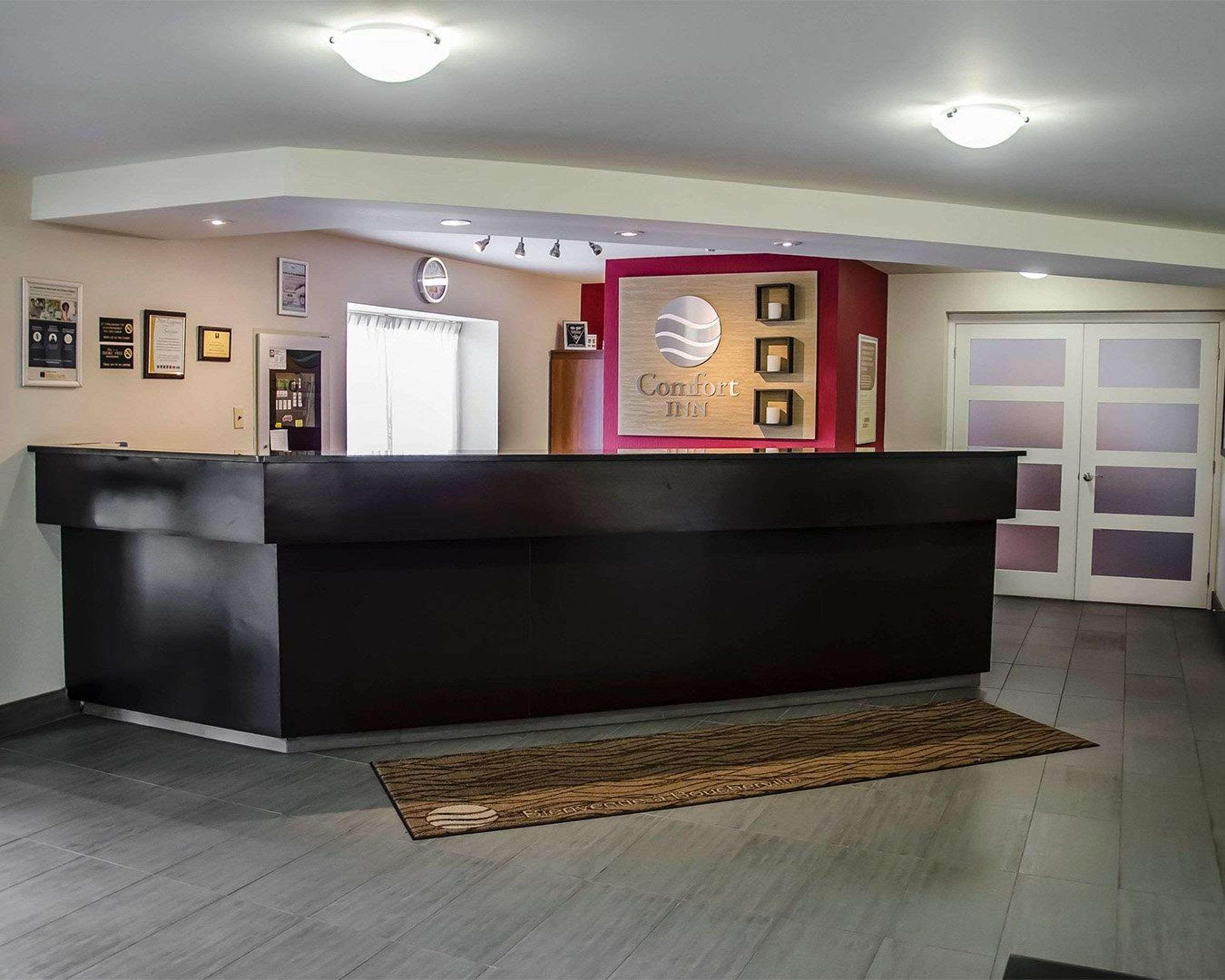 Comfort Inn South Shore Boucherville Exterior photo