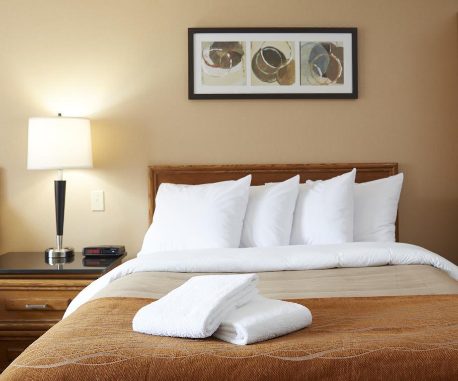 Comfort Inn South Shore Boucherville Exterior photo