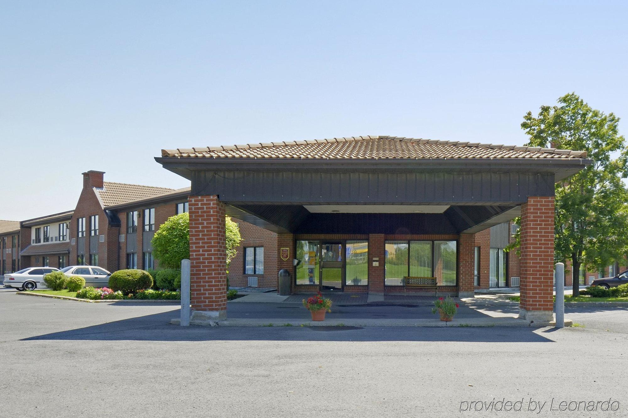 Comfort Inn South Shore Boucherville Exterior photo