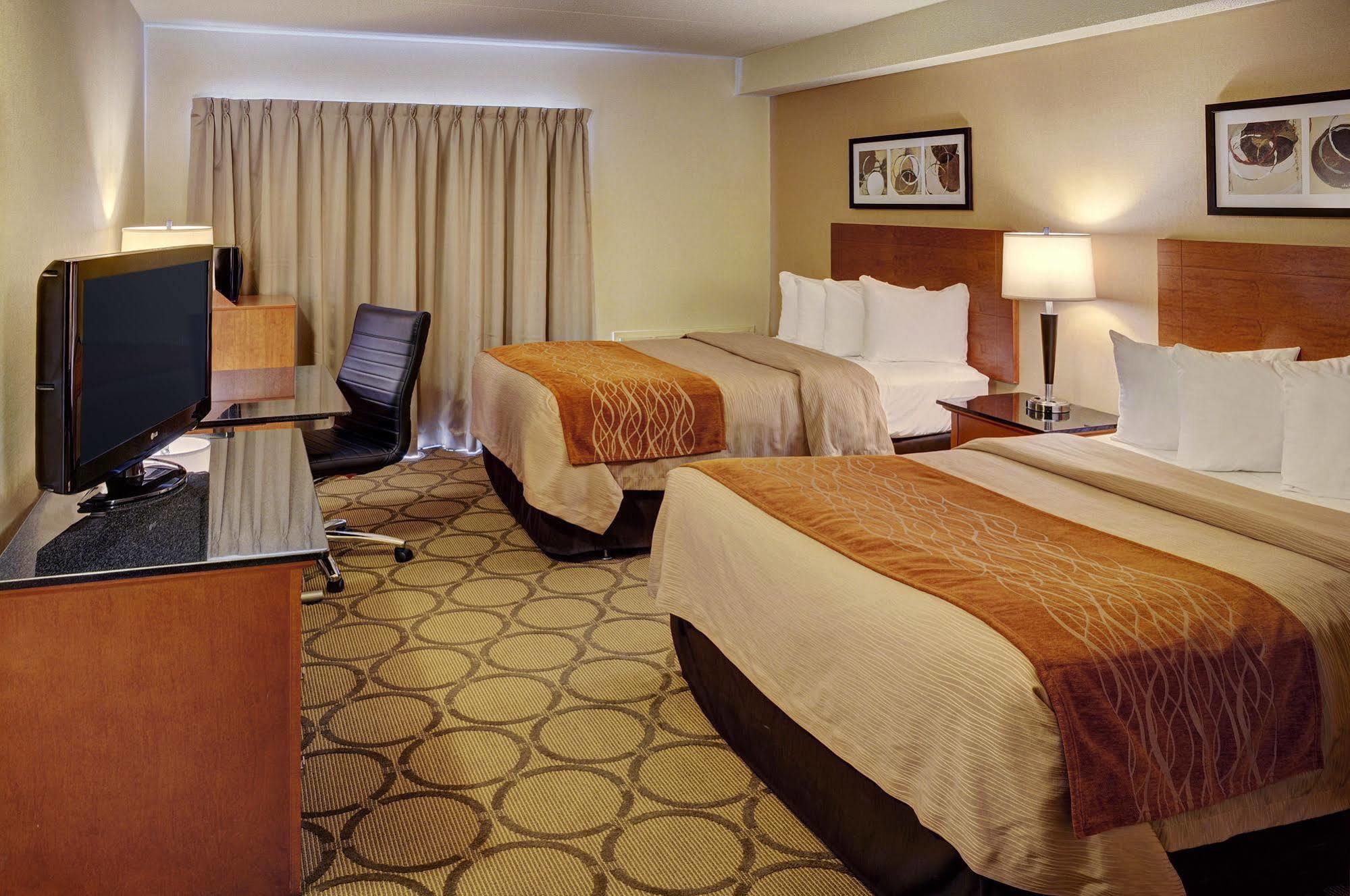 Comfort Inn South Shore Boucherville Exterior photo